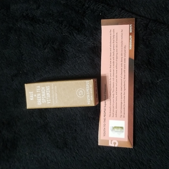 Deluxe Beauty Kits - Picture 5 of 5